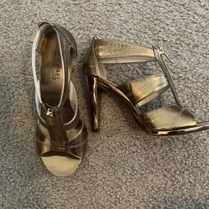 Gold Michael kors heels